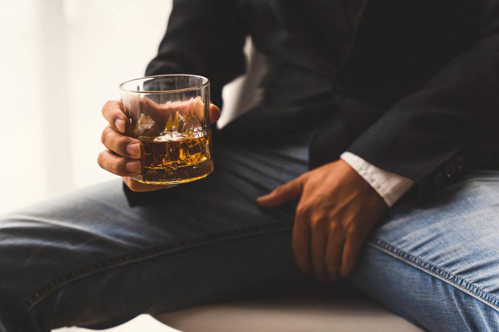 Przepicie wszywki alkoholowej: analiza ryzyka